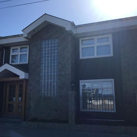 Hostal Buena Estancia Punta Arenas Bagian luar foto