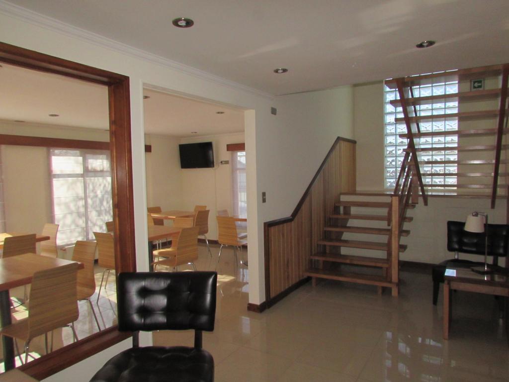 Hostal Buena Estancia Punta Arenas Bagian luar foto