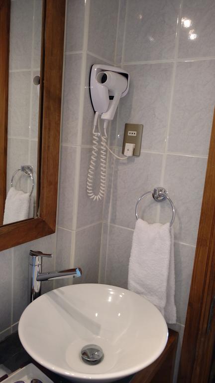 Hostal Buena Estancia Punta Arenas Bagian luar foto