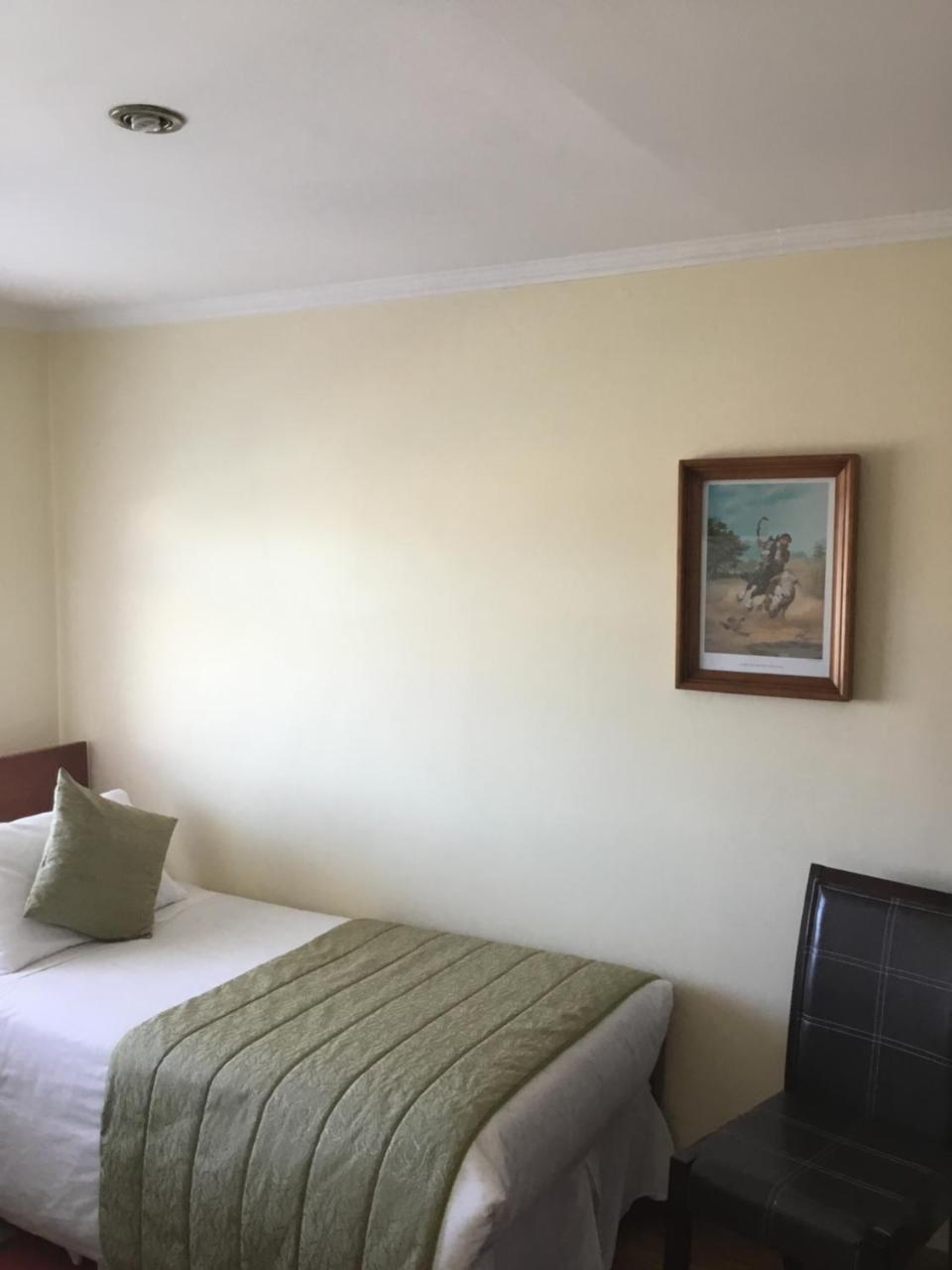 Hostal Buena Estancia Punta Arenas Bagian luar foto