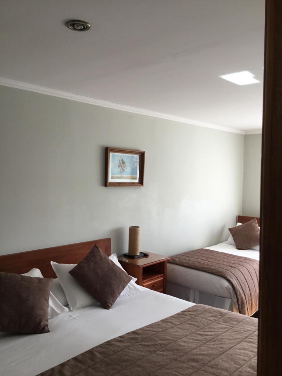 Hostal Buena Estancia Punta Arenas Bagian luar foto